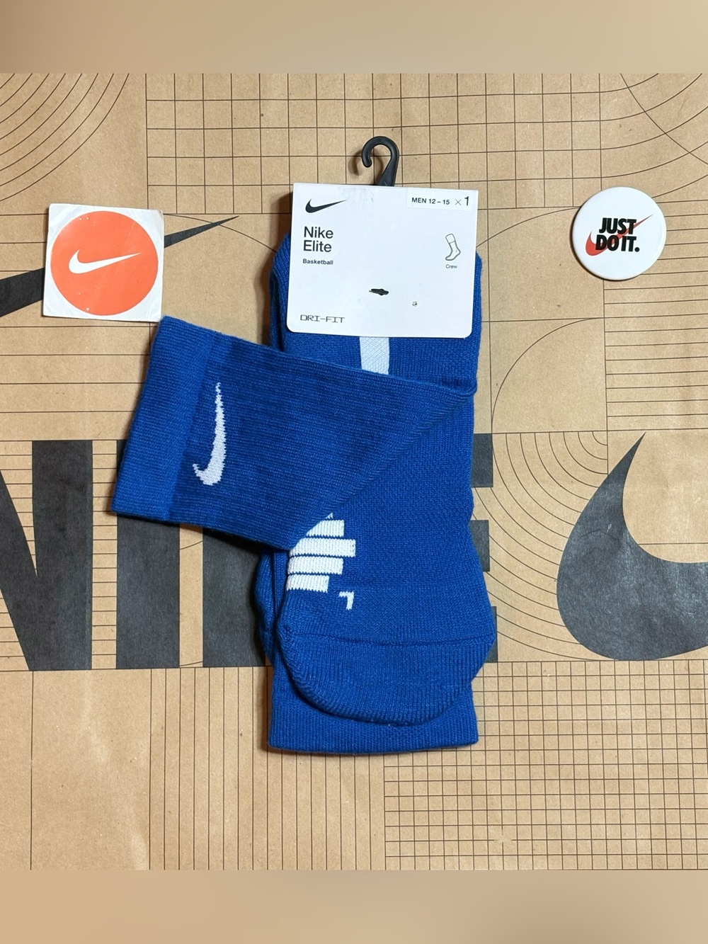 Nike Elite Men's Crew Socks - Blue with White Swoosh size XL SX7622-480 NEW NWT